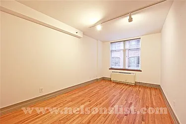 Rented by R New York