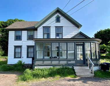 305 W Montezuma Ave #1, Houghton, MI, 49931