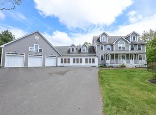 126 Oakcrest Ln, Gilmanton, NH 03237