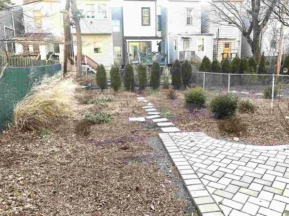 549 Pavonia Avenue 1 & 2 image 22 of 23
