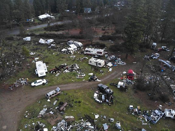 5th image of 1240 Morgan Hill Rd