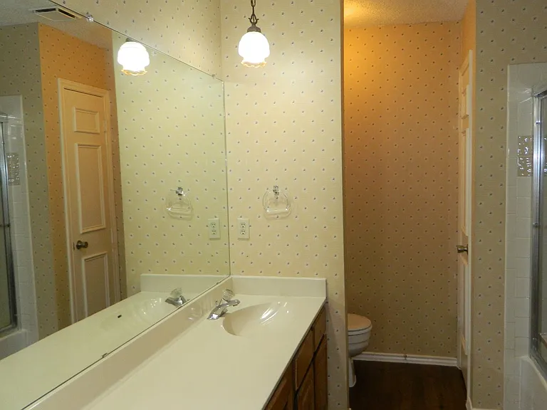 13108 Lubbock Ln — Photo 10