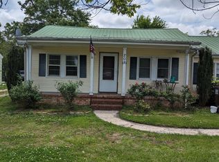 208 E Main St, Coats, NC 27521