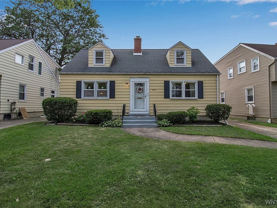 1st image of 890 Parkhurst Blvd