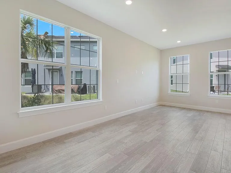 1875 SE Ocean Cove Way — Photo 12