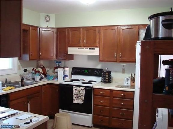 3rd image of 517 Bickel Dr