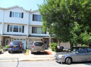 14 Carlyle Grn, Staten Island, NY 10312
