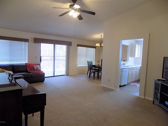 3rd image of 3034 W Country Hill Dr