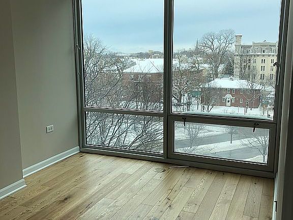 4th image of 800 Elgin Rd APT 609