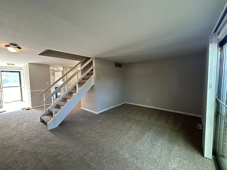 Coventry Court Townhomes — Photo 76