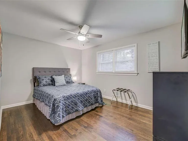 3041 Pasadena Dr — Photo 11
