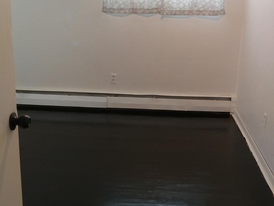 1st image of 205 Kalmar Way APT A