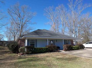 114 Thistledown Dr, Natchez, MS 39120
