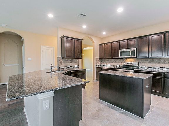 4th image of 3801 Ozark Dr