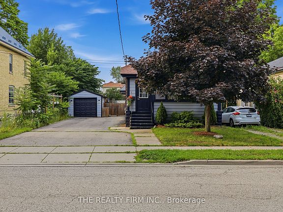 2nd image of 946 Lorne Ave