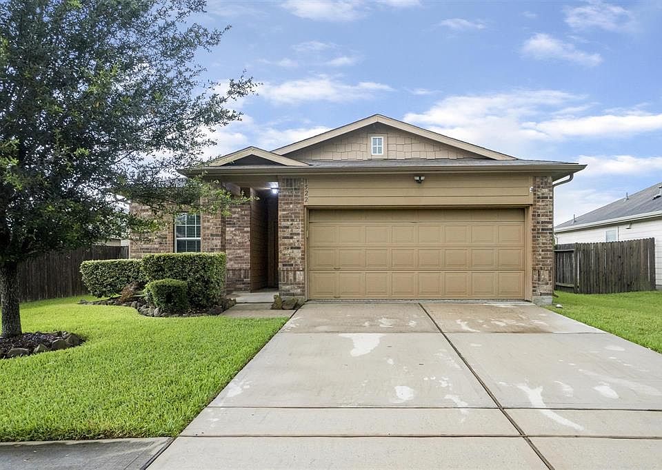 1st image of 1522 Blossom Ln