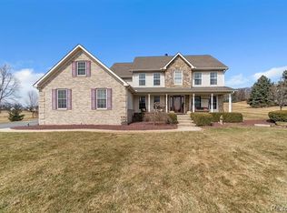 8719 N Hills Ct, Howell, MI