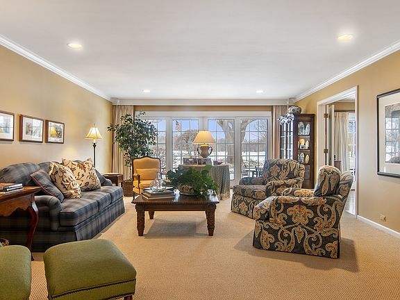 4th image of 1225 Somerset Dr