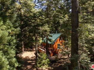 629 Lodge Ln, Twin Peaks, CA 92391