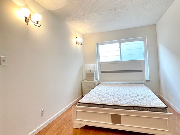 3rd image of 266 21st Ave #203