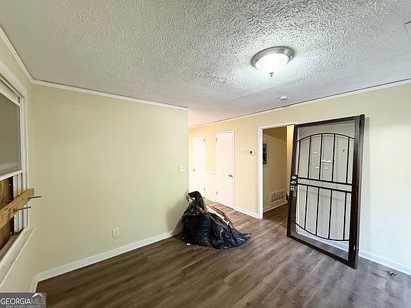 5th image of 1768 Cahoon St SW