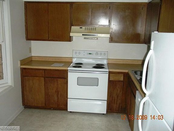 3rd image of 317 E Montcastle Dr Unit C