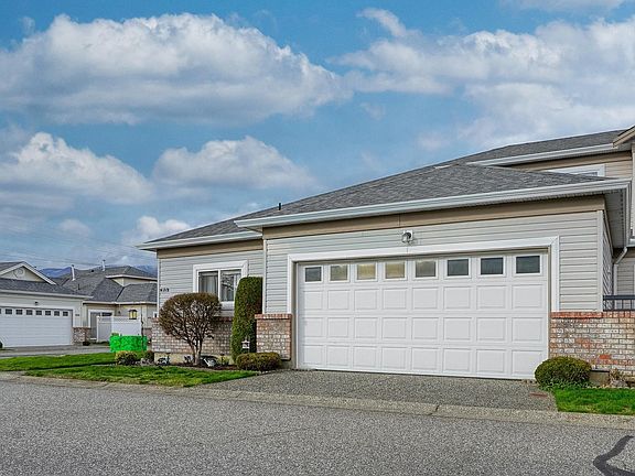 2nd image of 8485 Young Rd #213