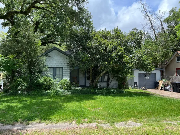 406 W Sidnor St, Alvin, TX 77511