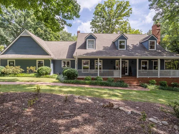 2817 Gleneagles Rd, Salem, VA 24153