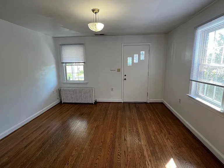 2241 N Harrison St — Photo 14