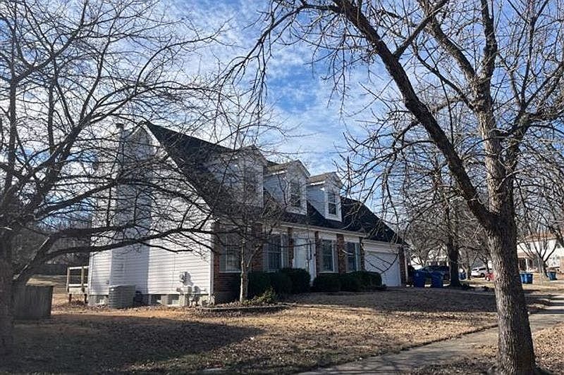 2nd image of 1978 Acorn Trail Dr