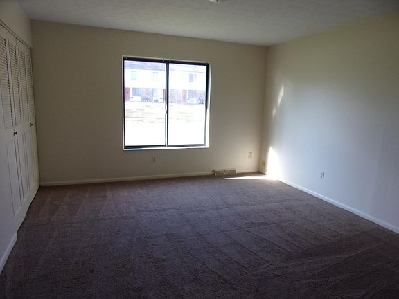 5th image of 2386 Echo Valley Dr
