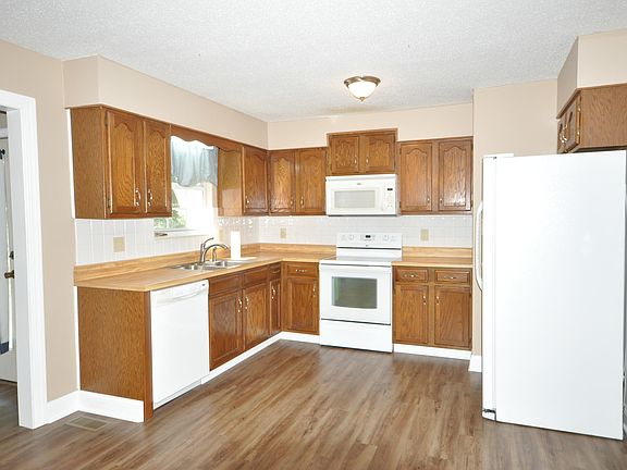 5th image of 6609 Trinity Dr