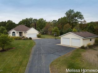 13073 Pine Island Dr NE, Sparta, MI