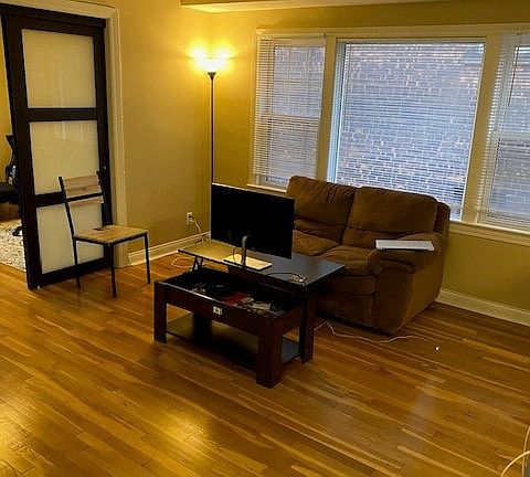 4th image of 2672 Mayfield Rd APT 5