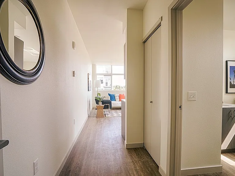 4801 Fauntleroy Apartments — Photo 7
