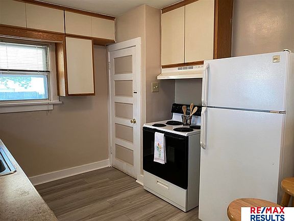 2nd image of 743 N Hancock St