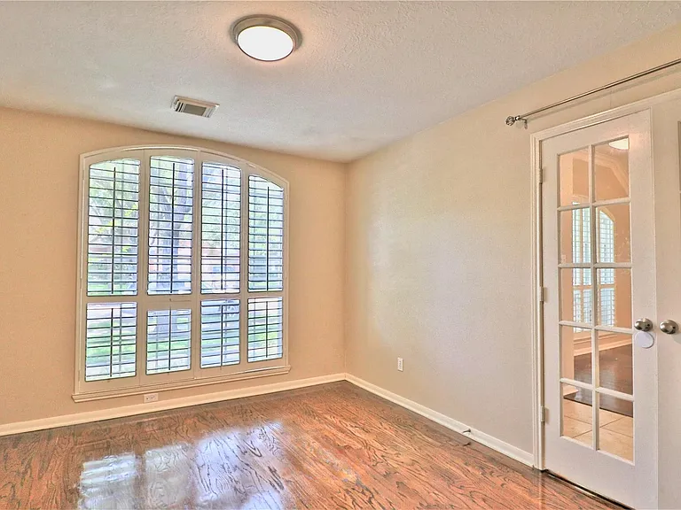 4530 Springfield Lakes St — Photo 28