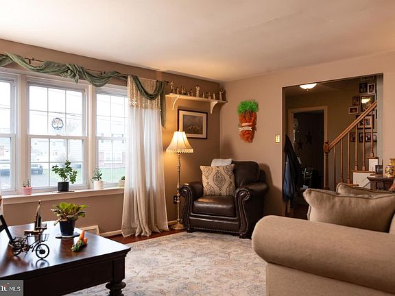 3rd image of 253 Kent Rd