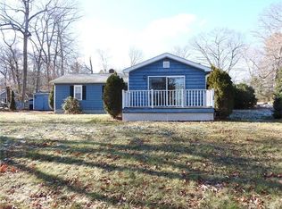 130 Deepwood Dr, Amston, CT 06231