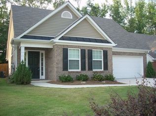 5653 Ashmoore Ct, Flowery Branch, GA 30542