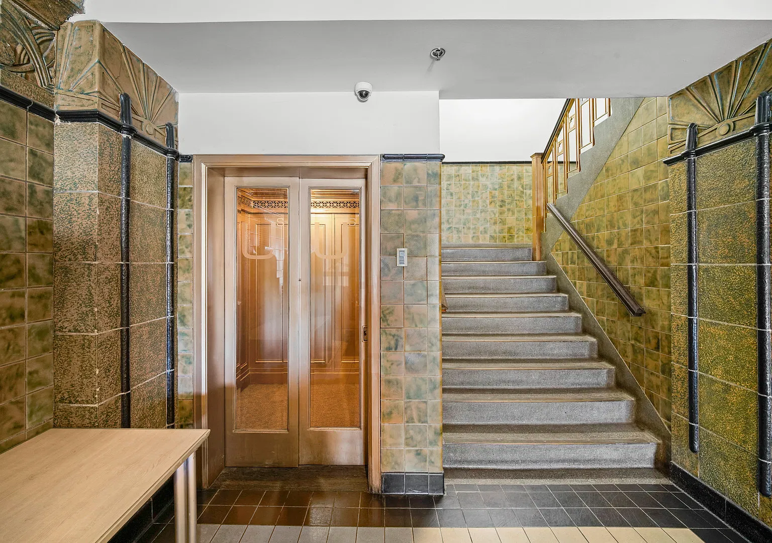 2 bed, 925 sqft, $3,000 — Photo 3