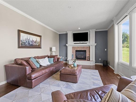 5th image of 11106 Augusta Dr