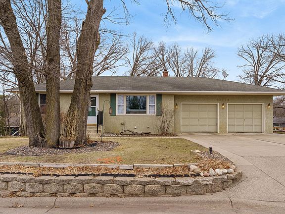 5th image of 12919 188th Ave NW