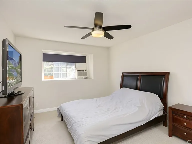 188 Greenwood Ave — Photo 3