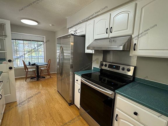 4th image of 1238 W Springhill Ct