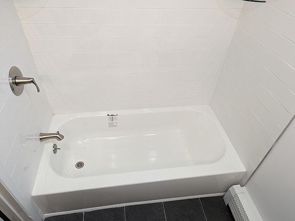 4th image of 1 Erlanger Blvd Unit A