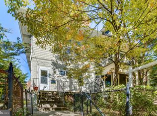 2753 Macomb St NW, Washington, DC 20008