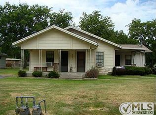 2001 Mangum St, Commerce, TX 75428