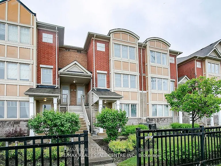 3985 Eglinton Ave W #8 — Photo 2
